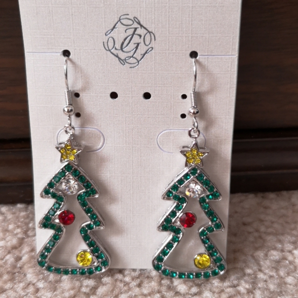 Christmas tree earrings